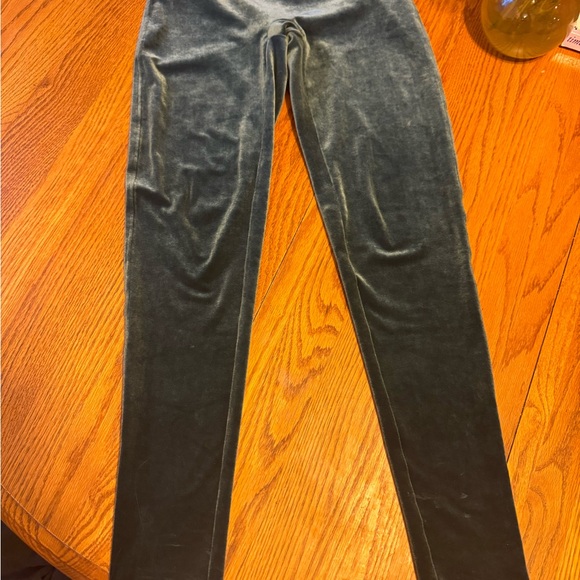 Nwot SPANX Velvet High Rise Leggings: Malachite Emerald Green - Picture 4 of 4